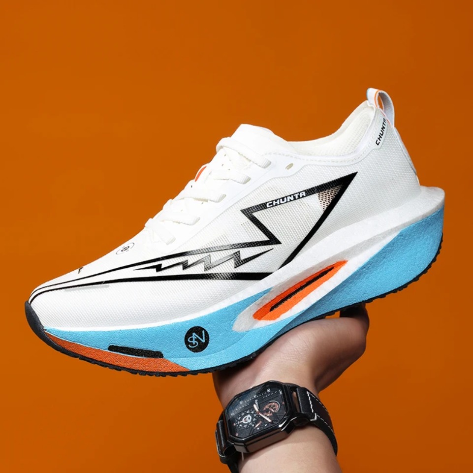 Running Shoe Carbon - أحذية الجري المتخصصة من الكربون بورد