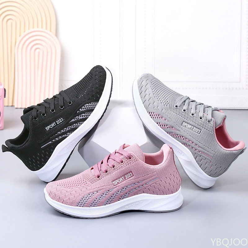 أحذية نسائية رياضية كبيرة الحج - مراجعة Running Gear Shoes وسعره