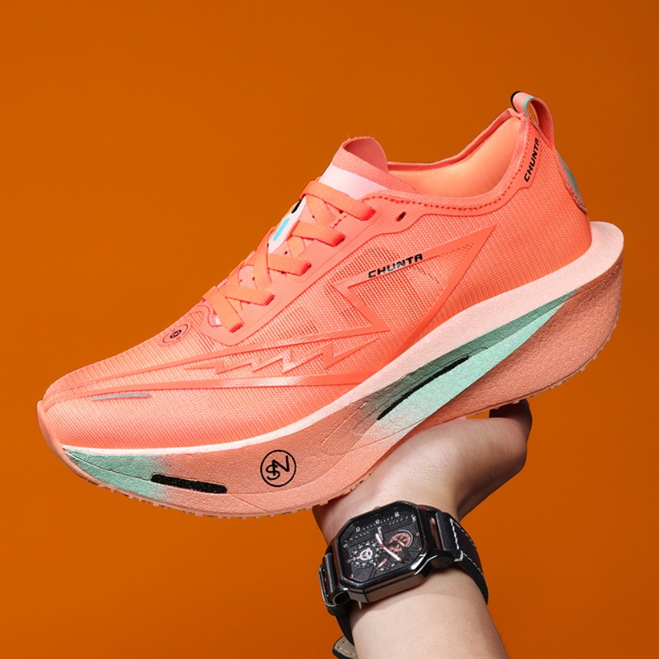 أحذية الجري المتخصصة من الكربو - مراجعة Running Shoe Carbon وسعره
