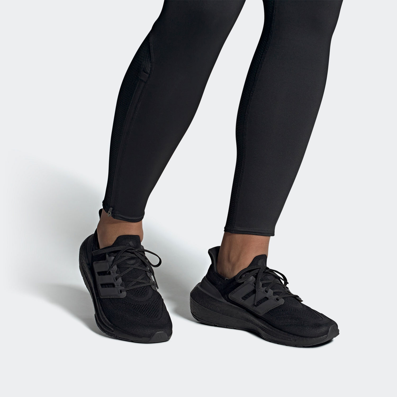 حذاء الجري أديداس ألترا بوست ل - مراجعة Adidas Shoes Ultraboost Light وسعره
