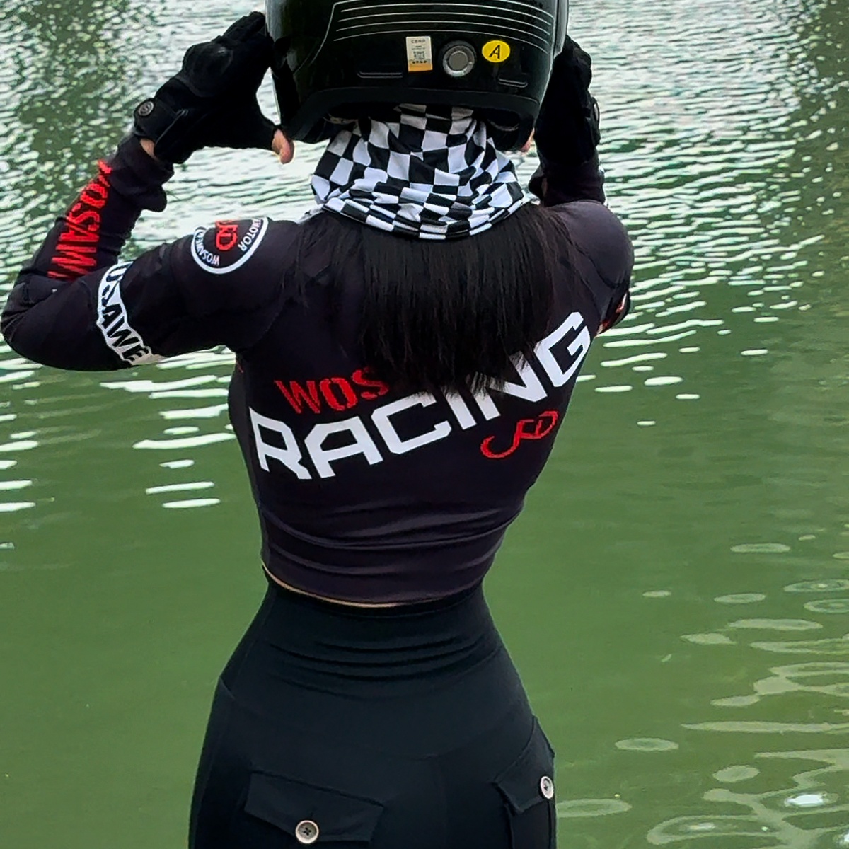 طقم سترة وبنطلون صيفي نحيف للن - مراجعة Reflective Running Jacket وسعره