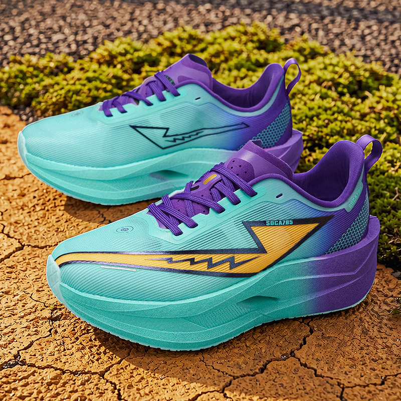 أحذية ركض ماراثون للرجال والنس - مراجعة Running Shoe Carbon وسعره